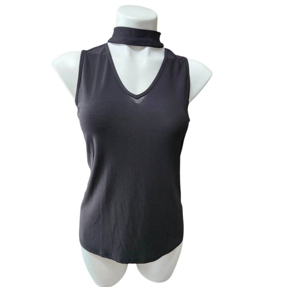 Janet Chung black keyhole cutout shirt sleeveless black small